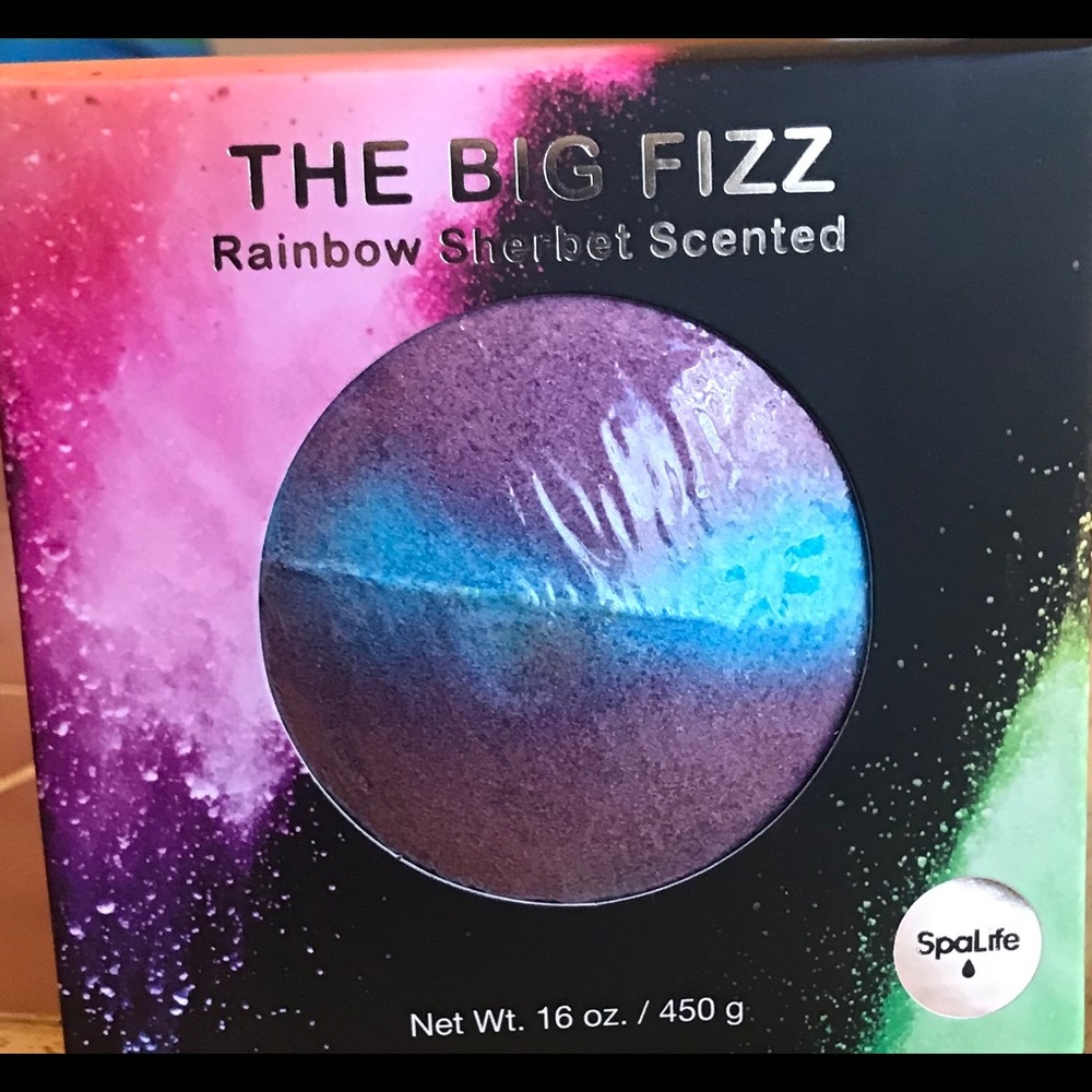 Bath bomb